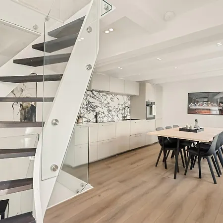 Historisk Hus Fra 1800-tallet * Μπέργκεν